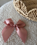 Alligator speld - Strik groot roze